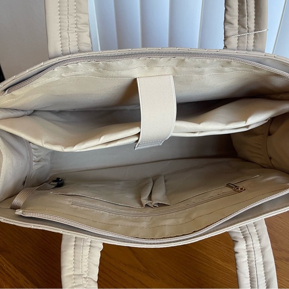 Lovevook Quilted Laptop Bag Khaki - Picture 12 of 16